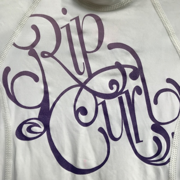 🌻FREE WITH PURCHASE!! Rip Curl Long Sleeve Rash Guard - Picture 5 of 9